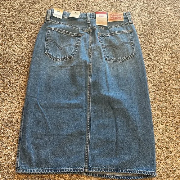 Blue Denim Midi Skirt Levi’s NWT with side slit - Picture 5 of 9